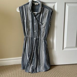 Above knee dress. Blue and white stripes.